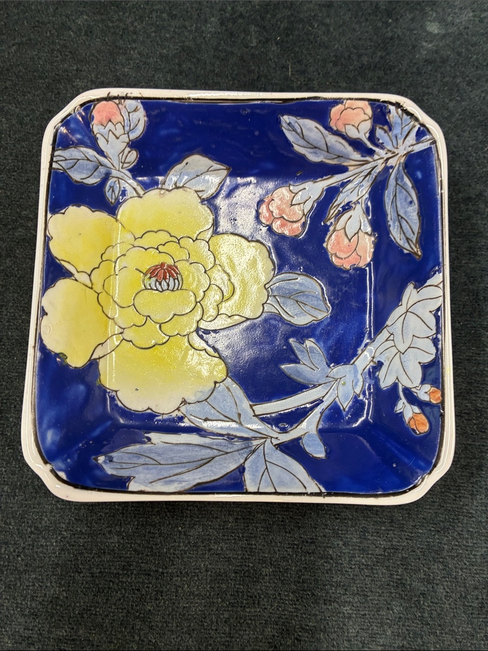 Japanese flower trinket dish